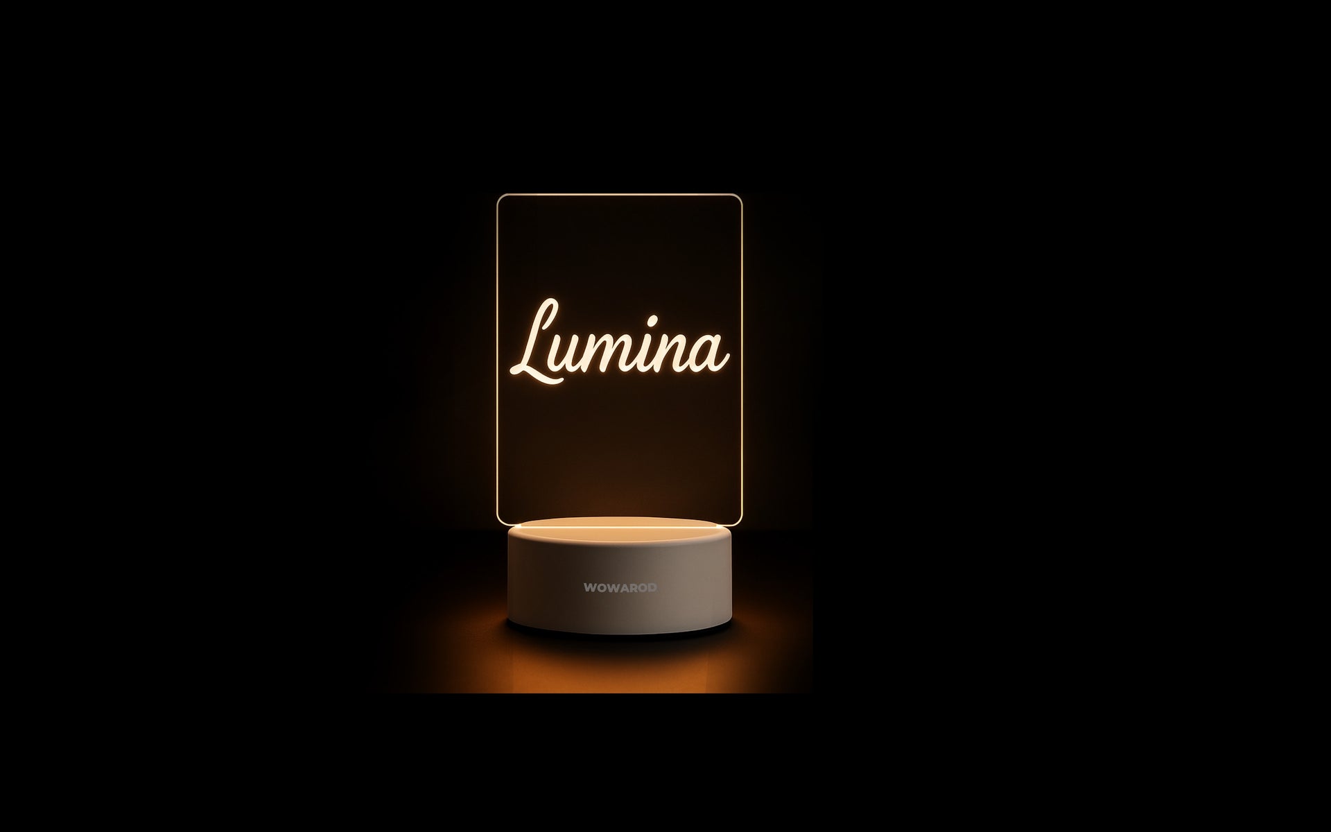 Lámpara LED Lumina encendida sobre fondo oscuro | Lumina LED Lamp lit on dark background